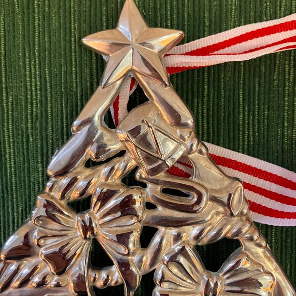 Vintage Silver Plate Christmas Tree - Wall Art/Trivet - - Picture 2 of 13
